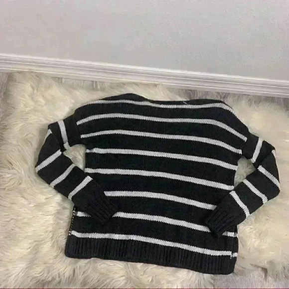 H&M Merona Aeo red ivory grey sweater bundle xs/s - Picture 13 of 13